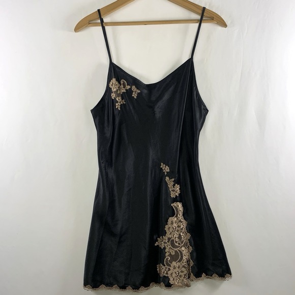 Victoria's Secret Dresses & Skirts - VTG Y2K Victorias Secret Womens Satin Lace Chemise Dress Sz M Low Tie Back 2006